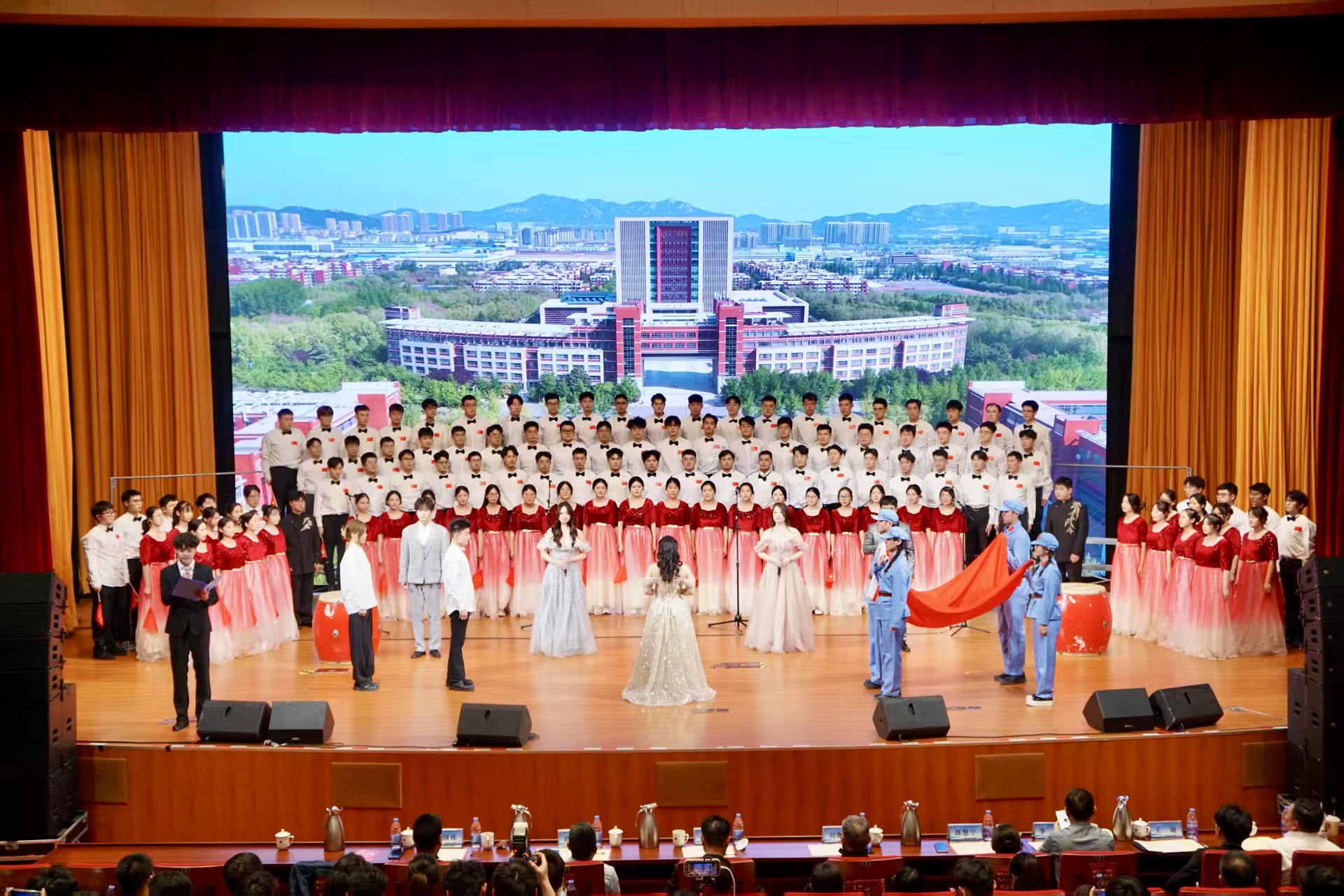 第一名！beat365中文官方网站蝉联校研究生合唱比赛一等奖